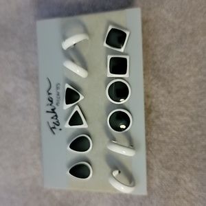 MATCHING BLACK & WHITE SET OF 6 PIERCED EARRINGS